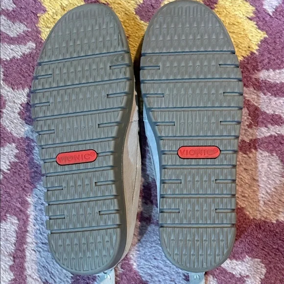 NWOT Vionic Grey Uptown Suede Leather Penny Loafers Size 7.5 - Picture 7 of 10